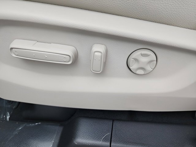 New 2026 Honda Odyssey Touring image 22