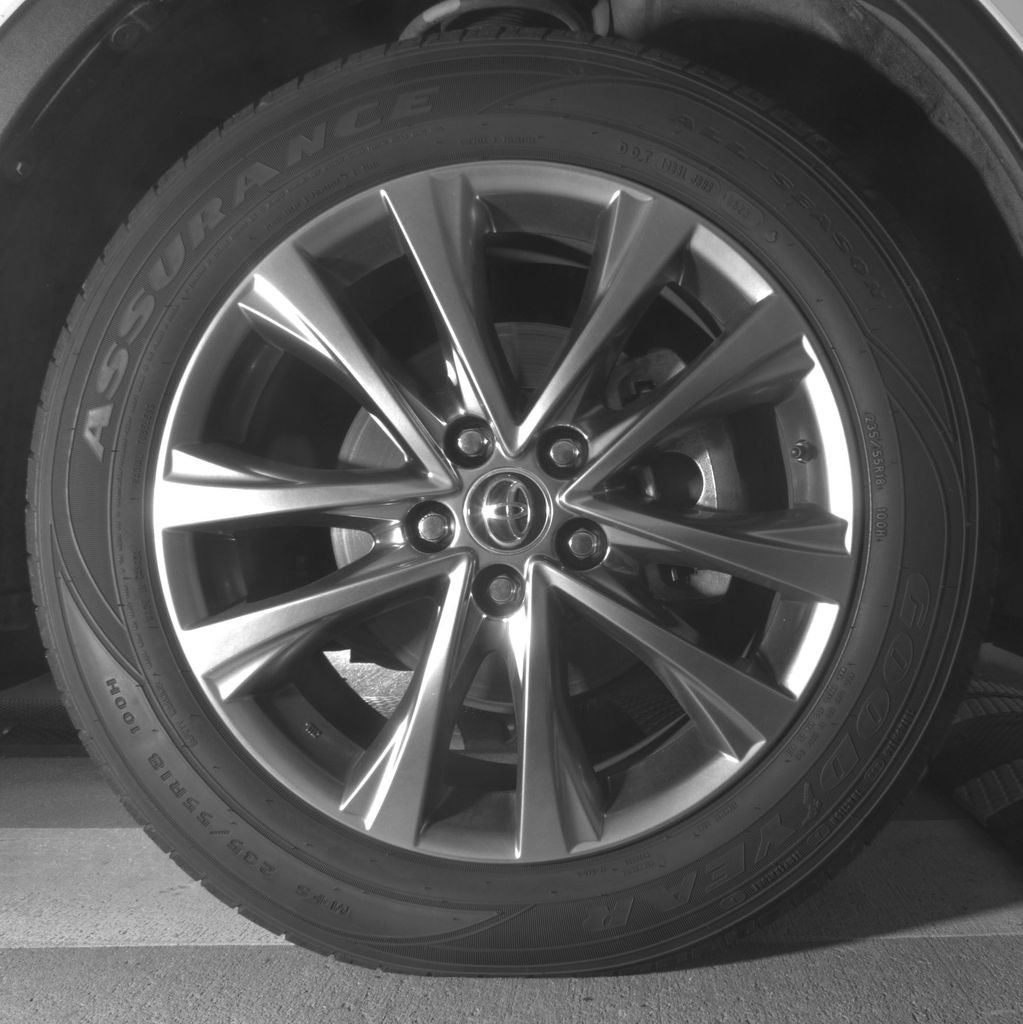Used 2018 Toyota RAV4 Limited w/ Advanced Technology Package AWD/4WD image 12