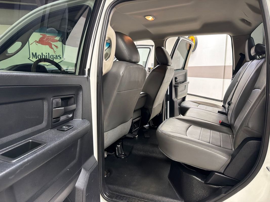 Used 2014 RAM 3500 Tradesman w/ Chrome Appearance Group AWD/4WD image 28