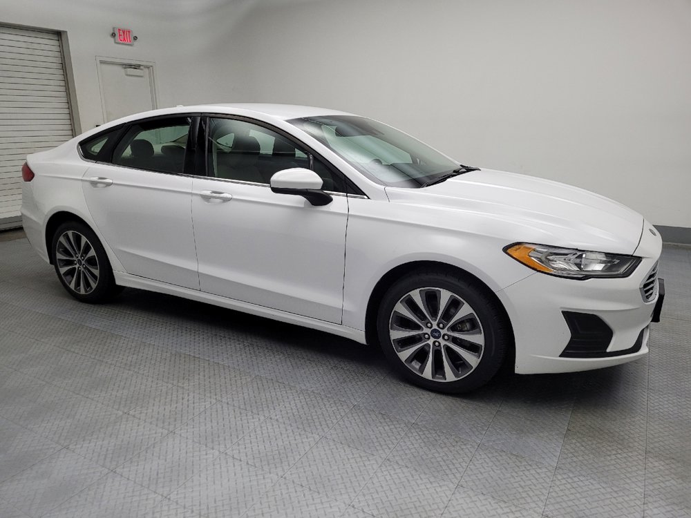 Used 2020 Ford Fusion SE image 11