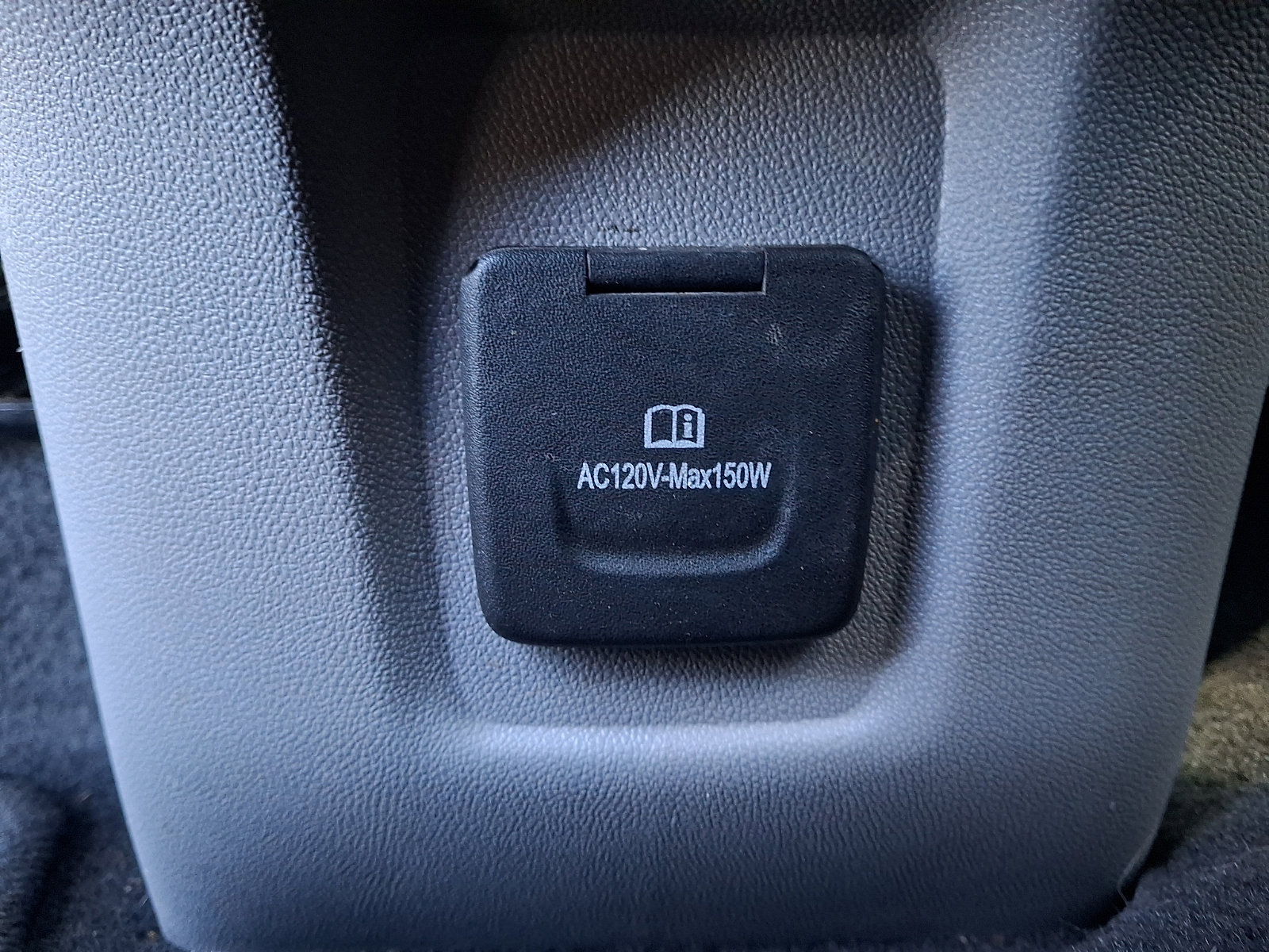 Used 2020 GMC Terrain SLE w/ Driver Convenience Package image 12