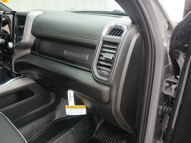New 2027 RAM 4500 4x4 Crew Cab DRW w/ Laramie Trim Package image 25