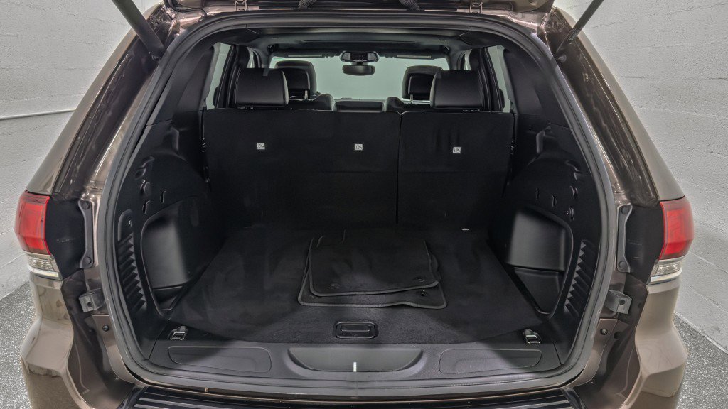 Used 2021 Jeep Grand Cherokee Limited image 9