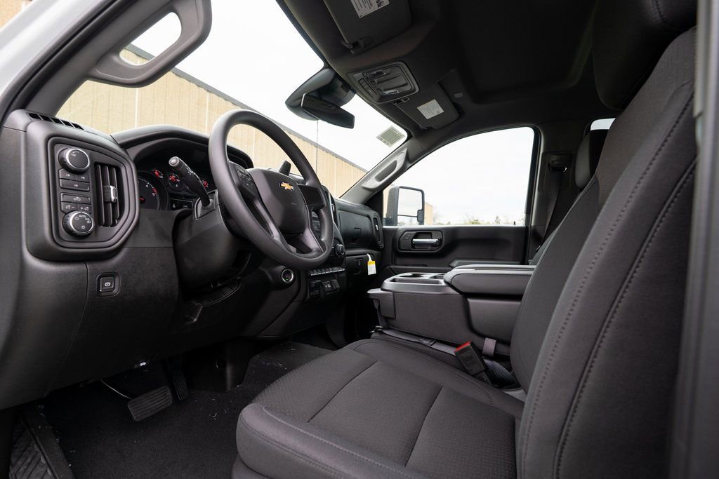 New 2025 Chevrolet Silverado 2500 W/T image 11