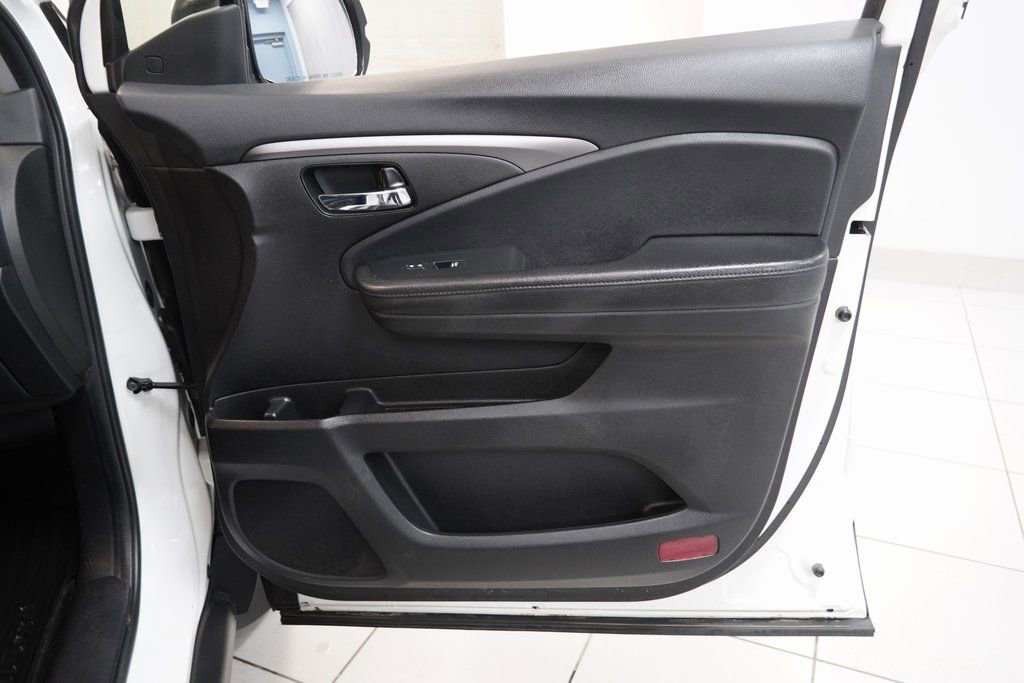 Used 2022 Honda Pilot Special Edition image 32
