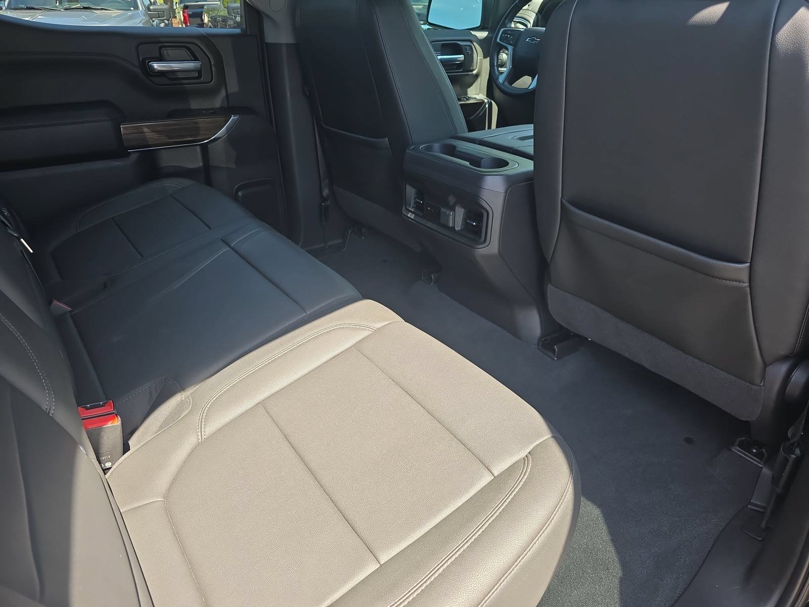 Used 2021 Chevrolet Silverado 1500 LT Trail Boss w/ Convenience Package II AWD/4WD image 11