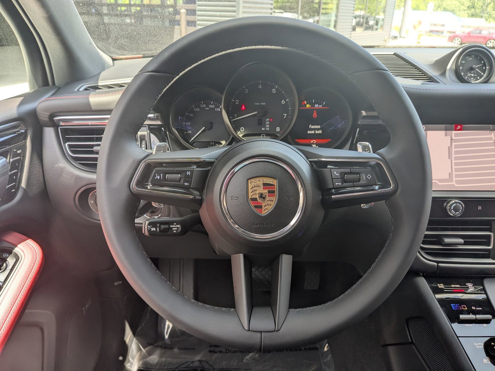 Used 2025 Porsche Macan image 15