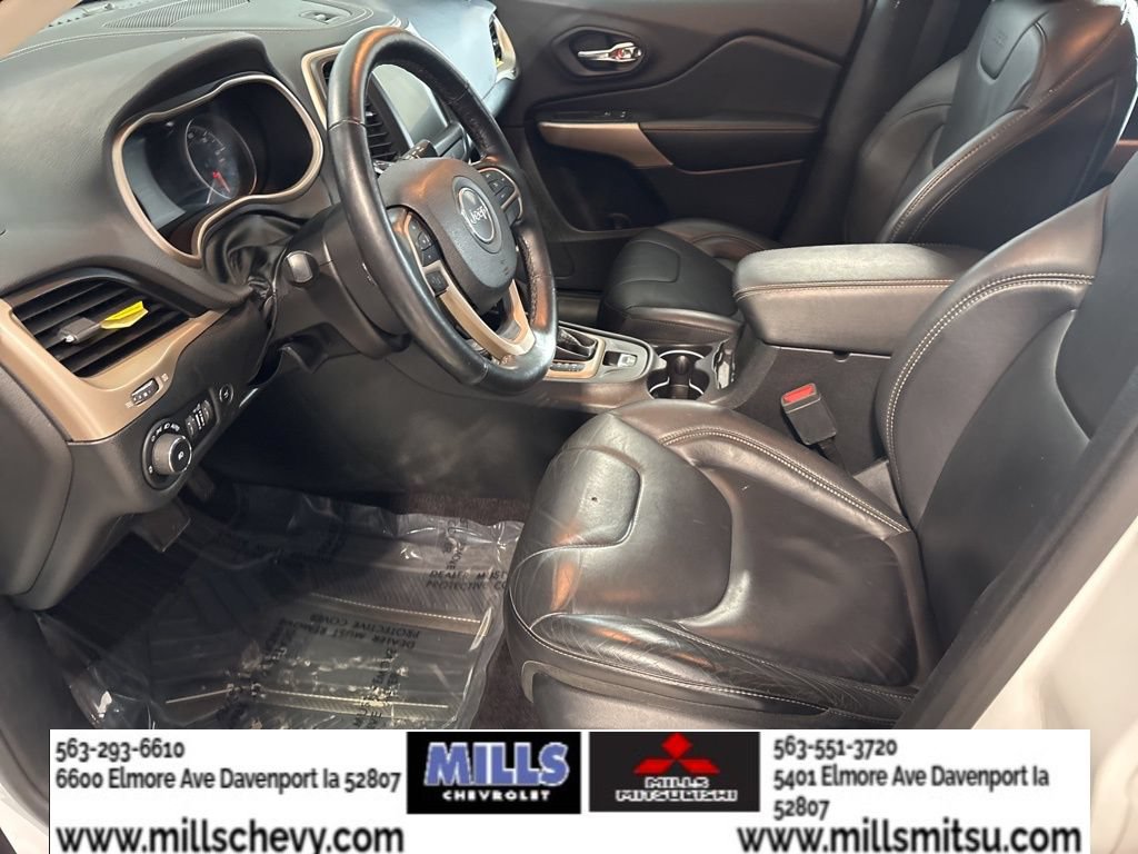 Used 2018 Jeep Cherokee Limited AWD/4WD image 10