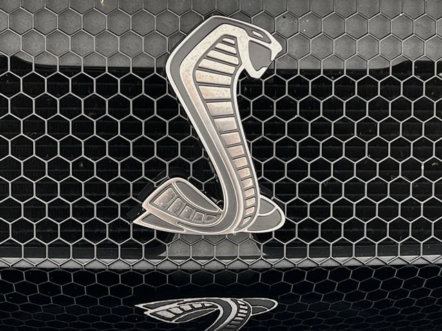 Used 2022 Ford Mustang Shelby GT500 w/ Technology Package RWD image 29