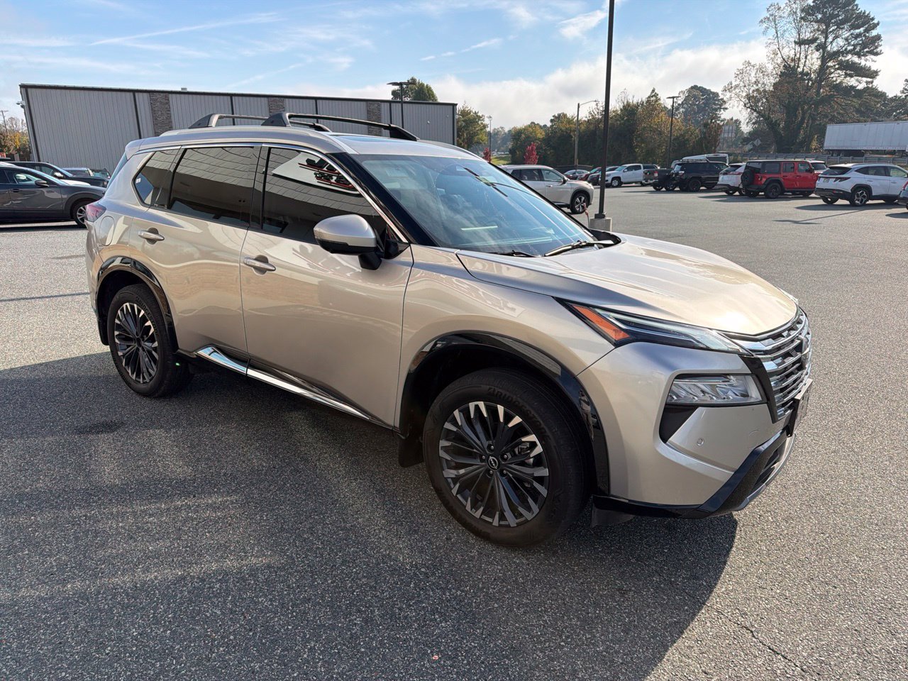 Used 2025 Nissan Rogue Platinum w/ Platinum Premium Package AWD/4WD image 11