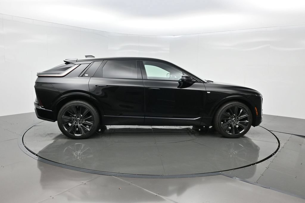 New 2027 Cadillac Lyriq Signature Sport w/ Nappa Leather Package AWD/4WD image 7