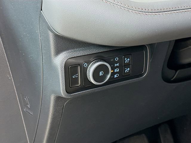 New 2026 Ford Explorer Active image 10