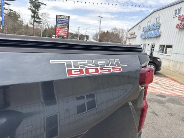 Used 2021 Chevrolet Silverado 1500 LT Trail Boss w/ Convenience Package II image 17