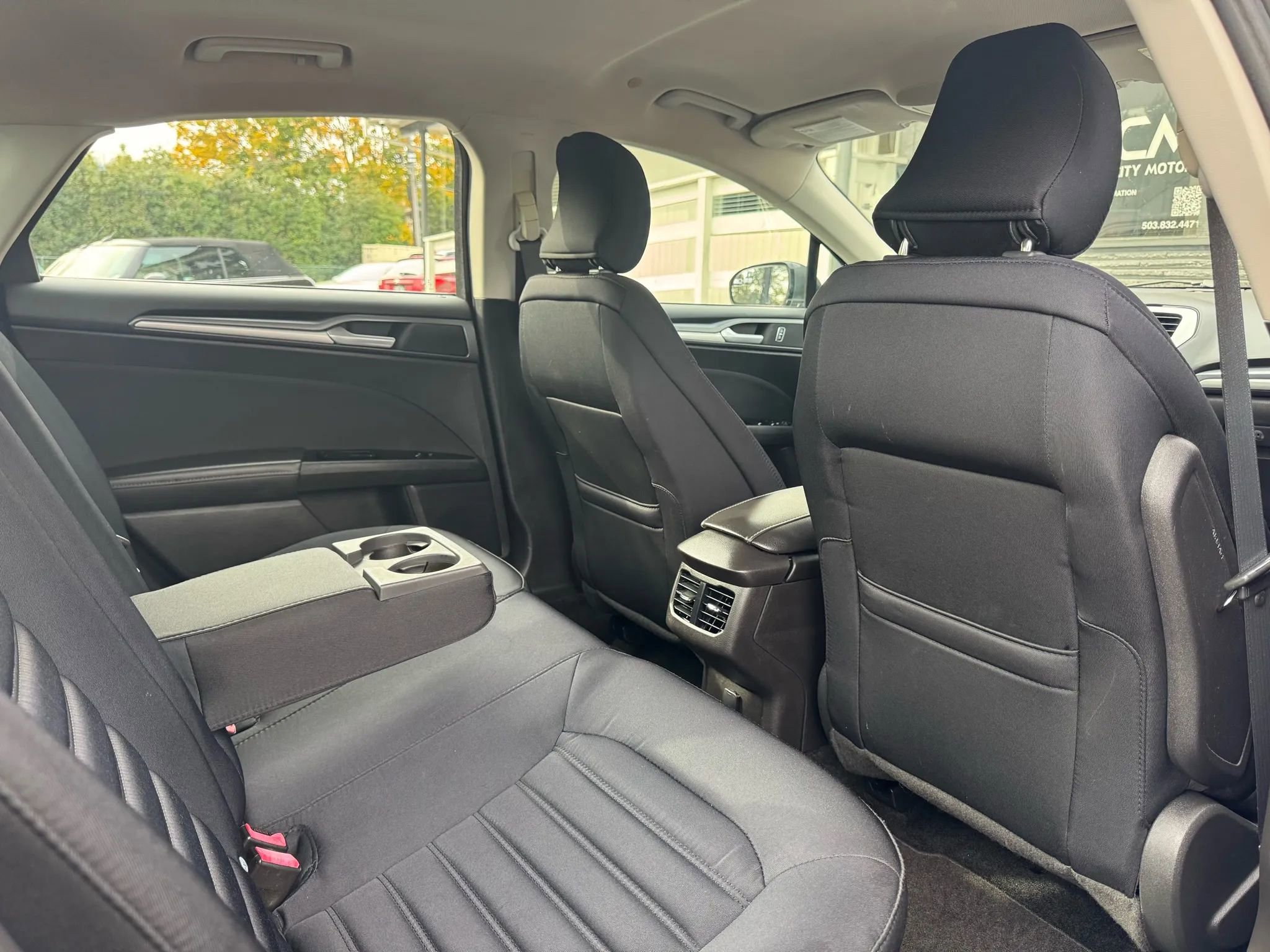 Used 2015 Ford Fusion SE image 19