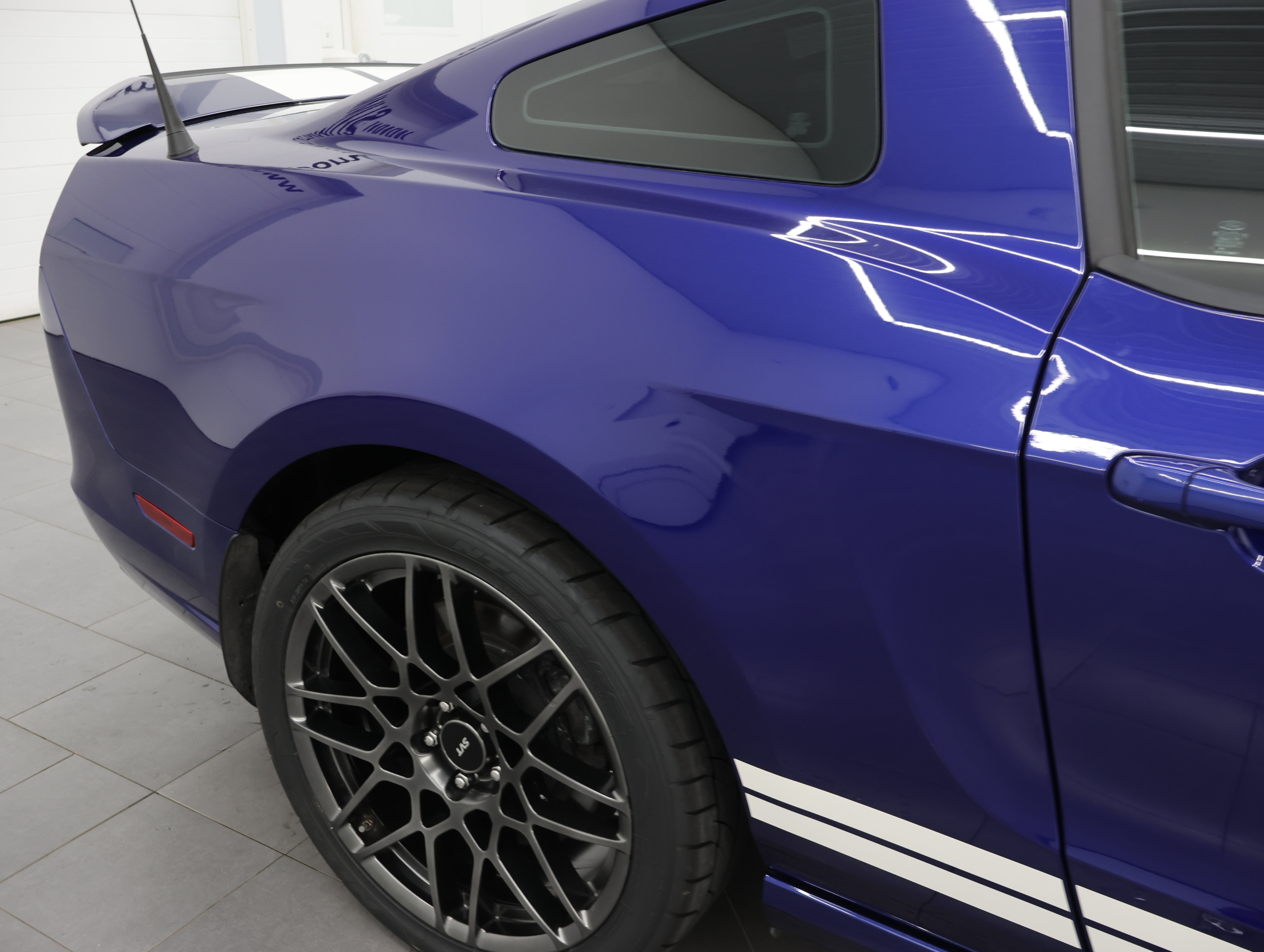 Used 2013 Ford Mustang Shelby GT500 RWD image 26