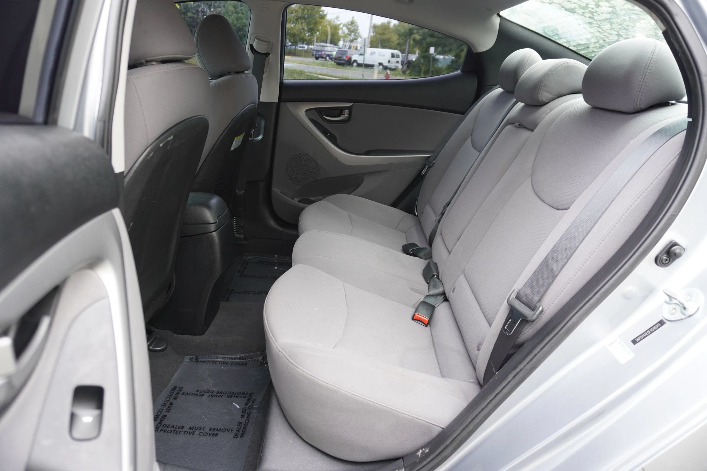 Used 2015 Hyundai Elantra SE w/ Option Group 02 FWD image 10