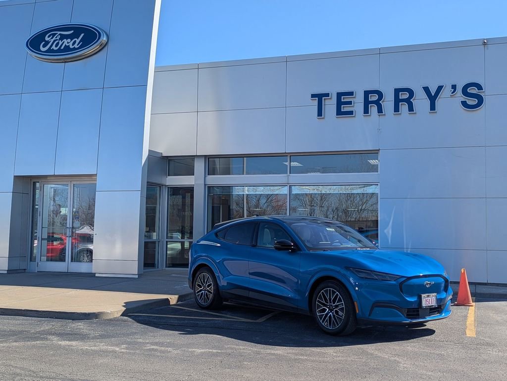 Used 2025 Ford Mustang Mach-E Premium image 1