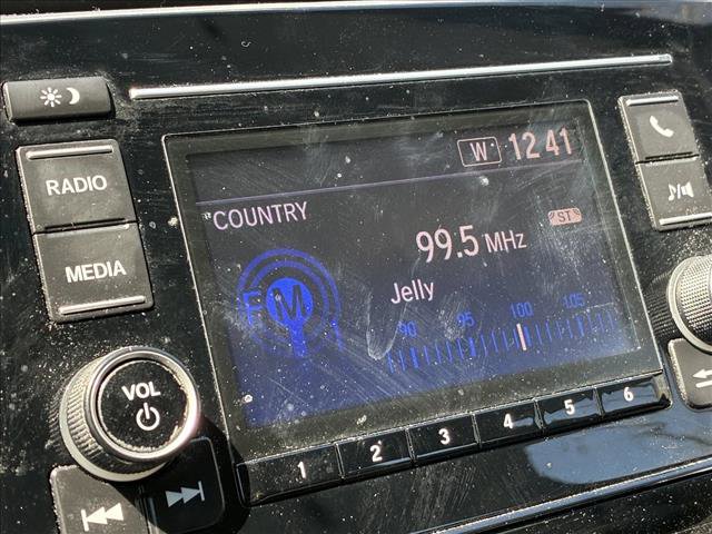 Used 2018 Honda CR-V LX image 14