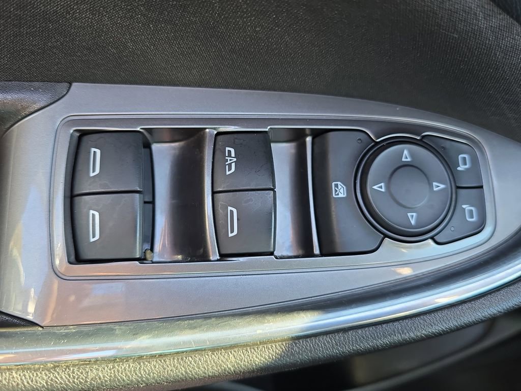 Used 2020 Chevrolet Malibu LT image 26