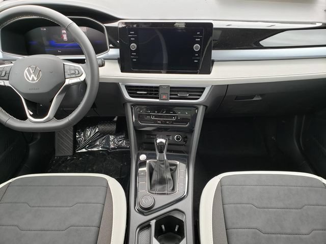 New 2026 Volkswagen Taos SE AWD/4WD image 9