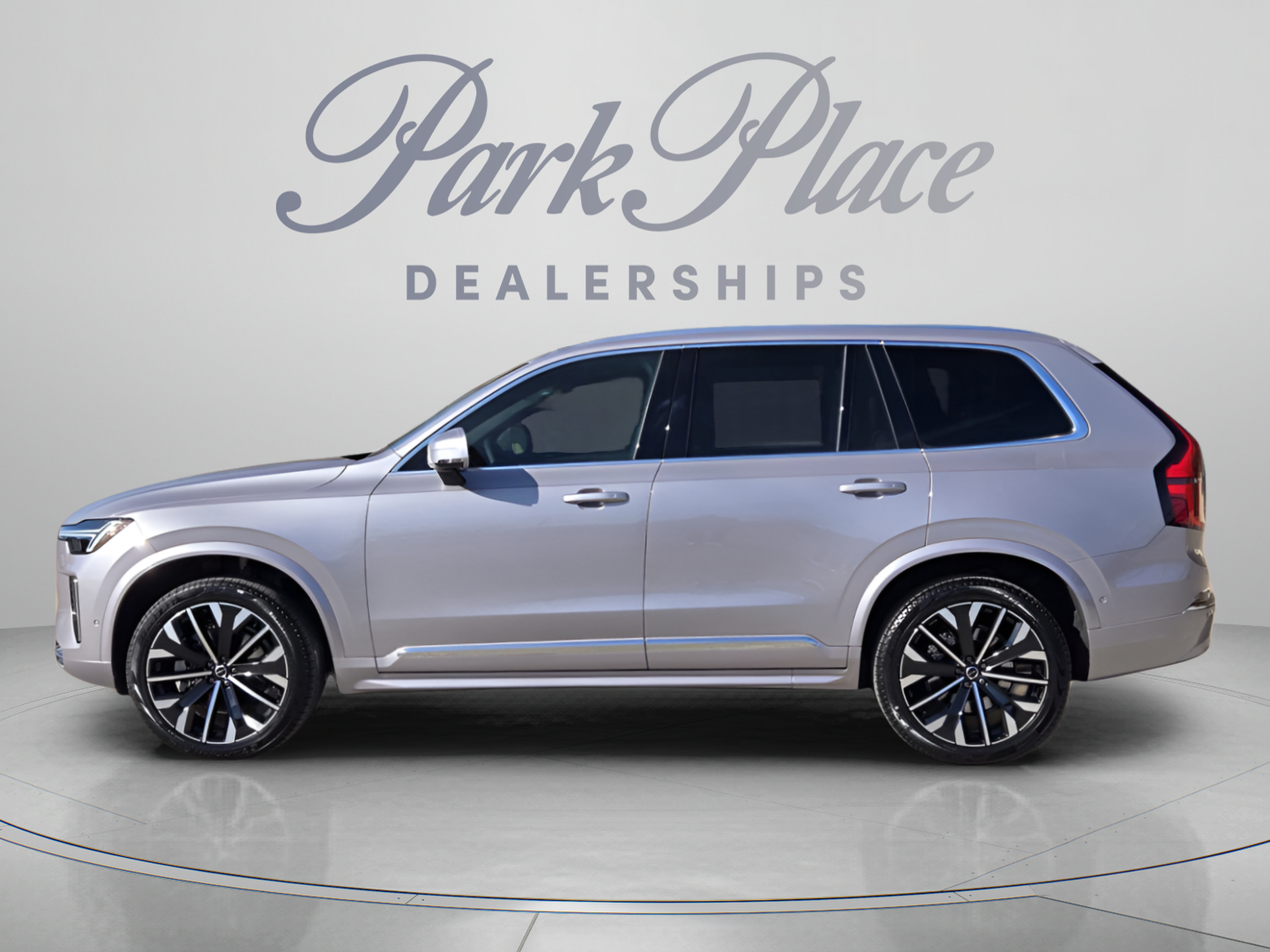 Used 2026 Volvo XC90 B6 Plus w/ Protection Package Premier AWD/4WD image 2