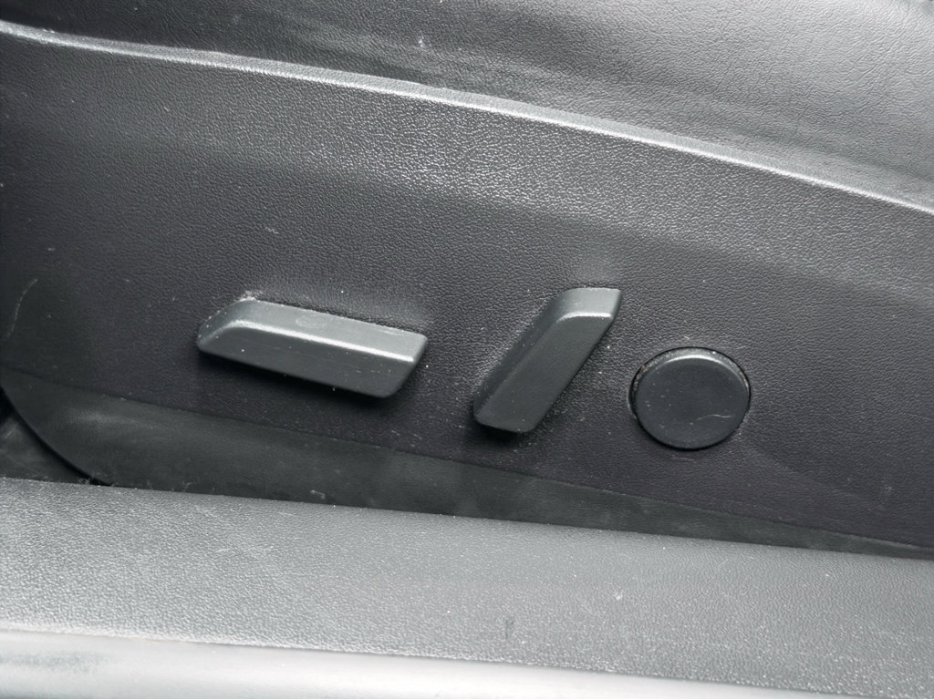 Used 2018 Tesla Model 3 Long Range image 6