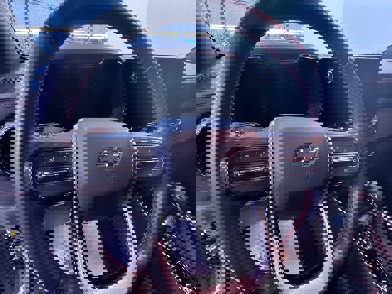 Used 2023 Chevrolet Colorado Z71 w/ Z71 Convenience Package 2 image 15