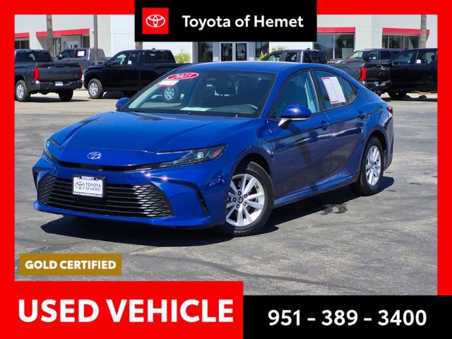 Used 2025 Toyota Camry LE image 1