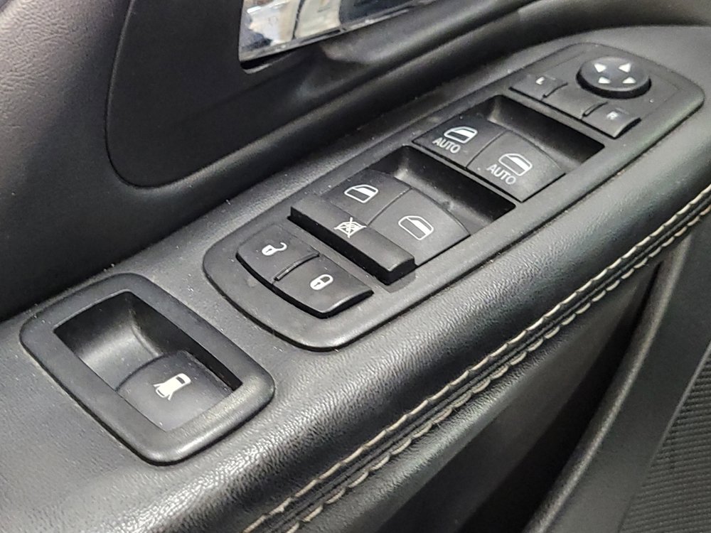Used 2018 Dodge Grand Caravan SE FWD image 27