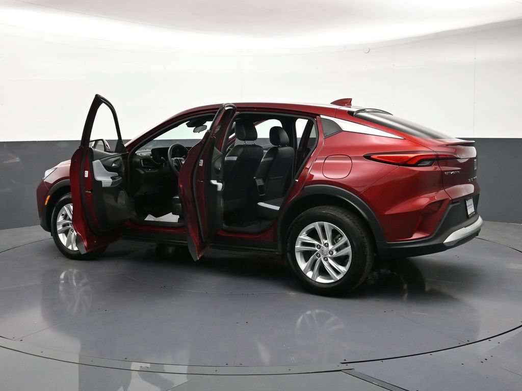 Certified 2024 Buick Envista Preferred w/ Advanced Safety Package FWD image 35