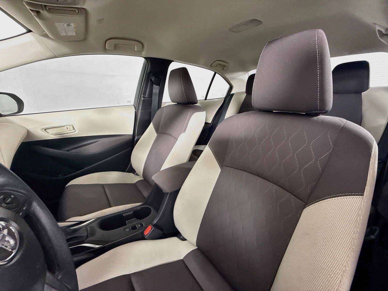 Certified 2025 Toyota Corolla LE w/ Convenience Package FWD image 3