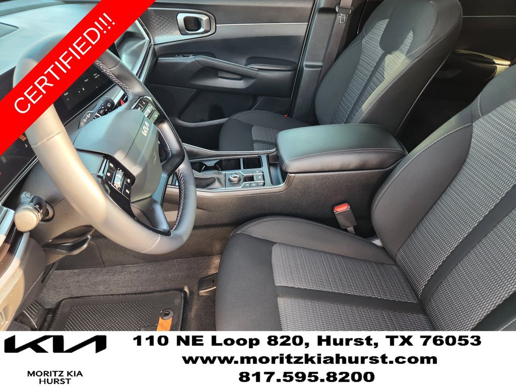 Certified 2026 Kia Sorento LX FWD image 12