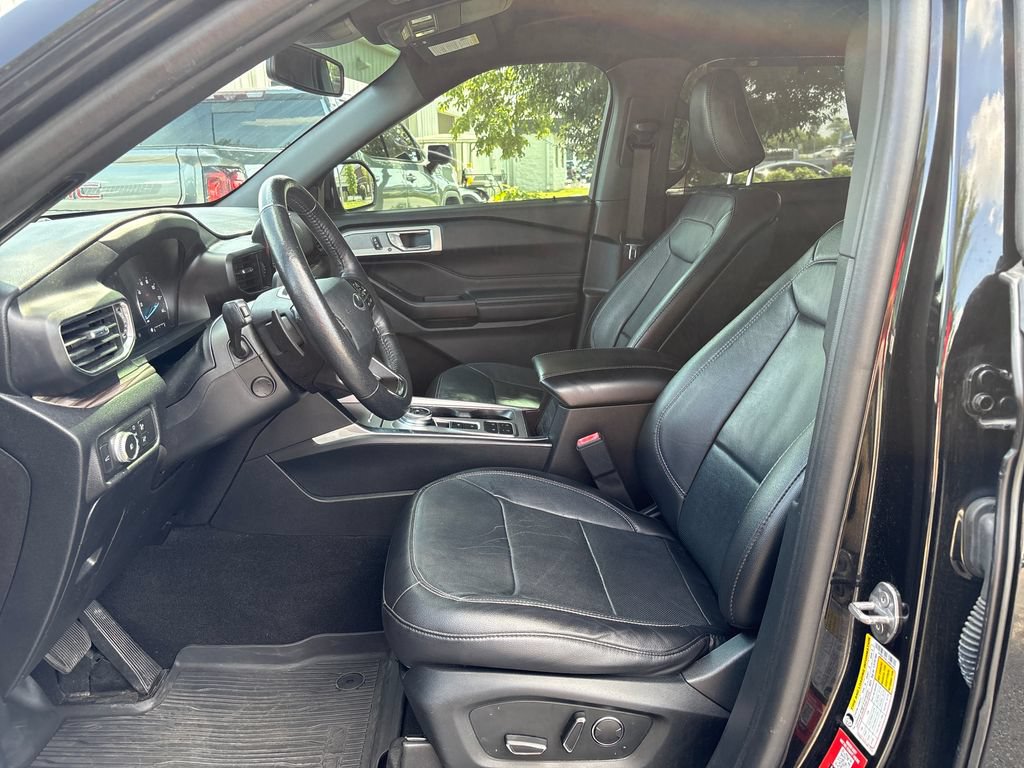 Used 2020 Ford Explorer Limited RWD image 13