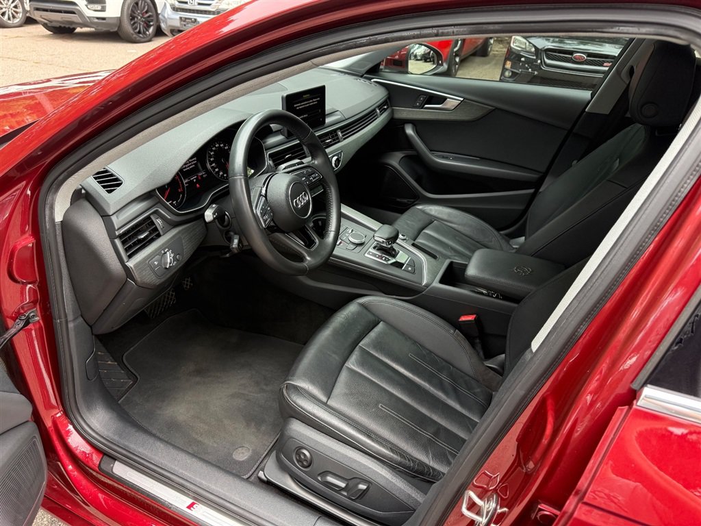 Used 2018 Audi A4 2.0T Ultra Premium Plus w/ Premium Plus Package FWD image 10