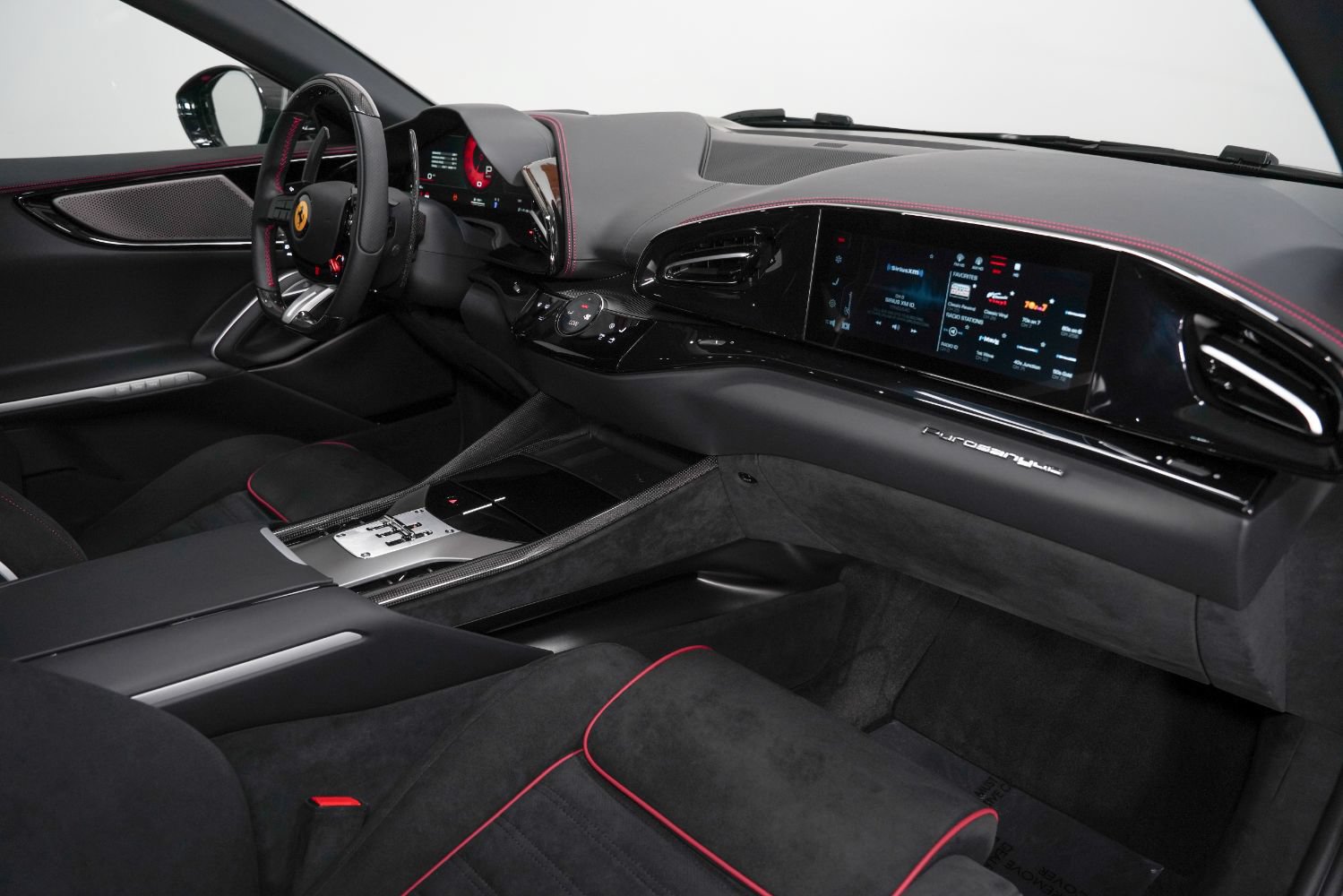 Used 2026 Ferrari Purosangue AWD/4WD image 31