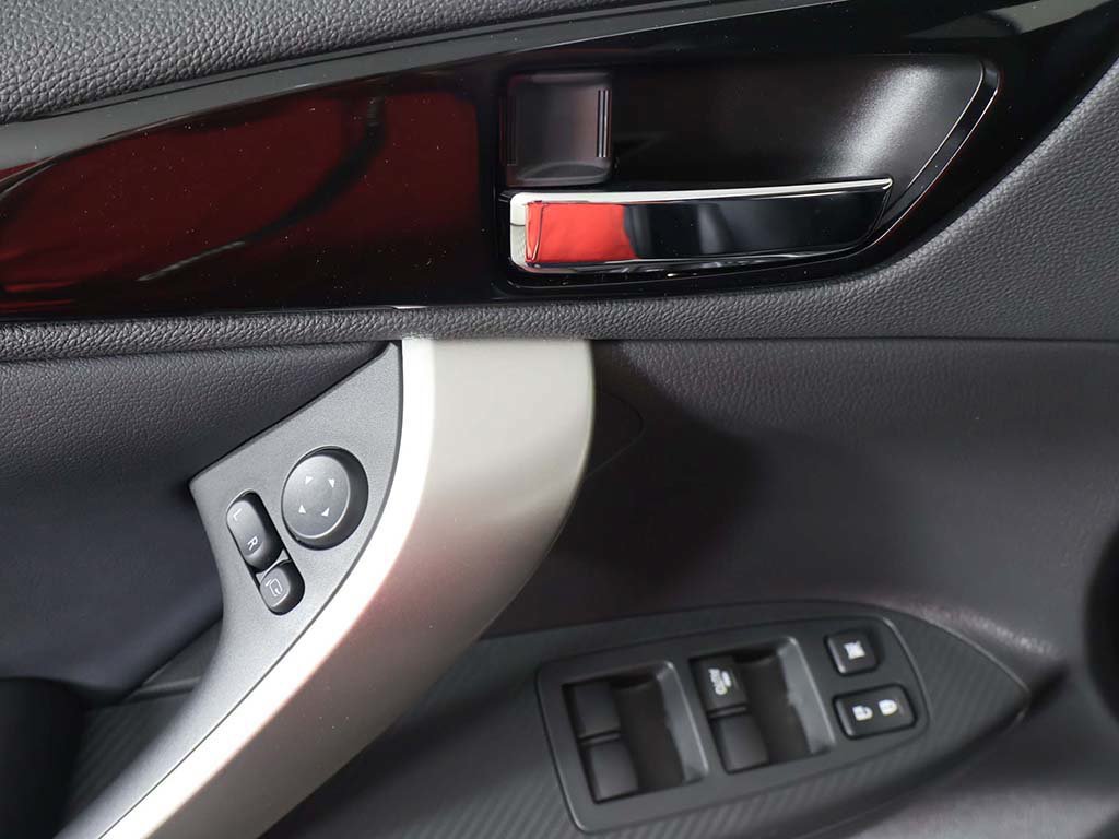 New 2026 Mitsubishi Eclipse Cross SE AWD/4WD image 32