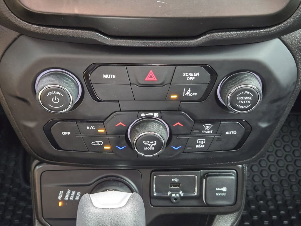 Used 2021 Jeep Renegade Sport AWD/4WD image 16