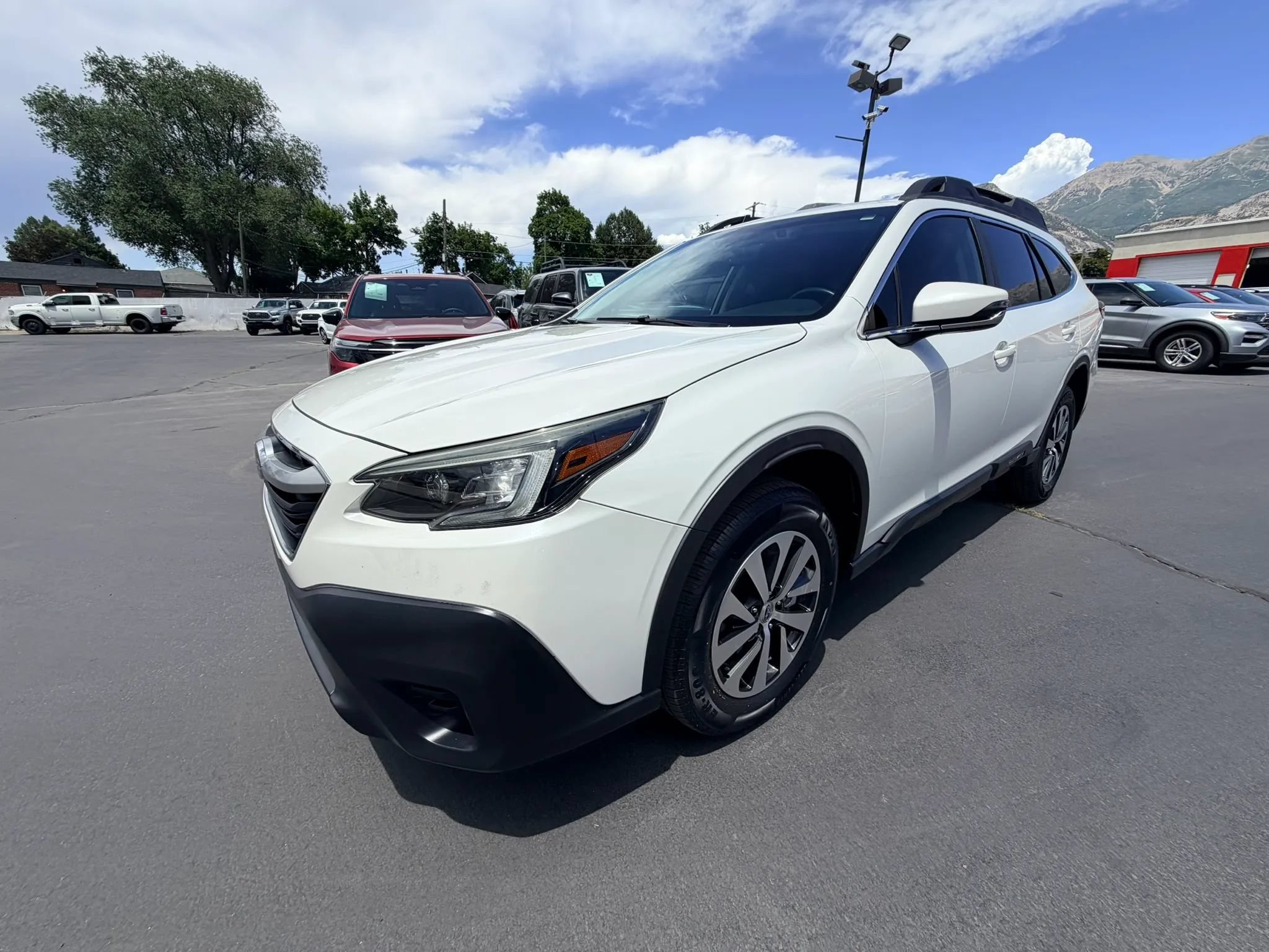 Used 2021 Subaru Outback Premium w/ Popular Package #1 AWD/4WD image 8