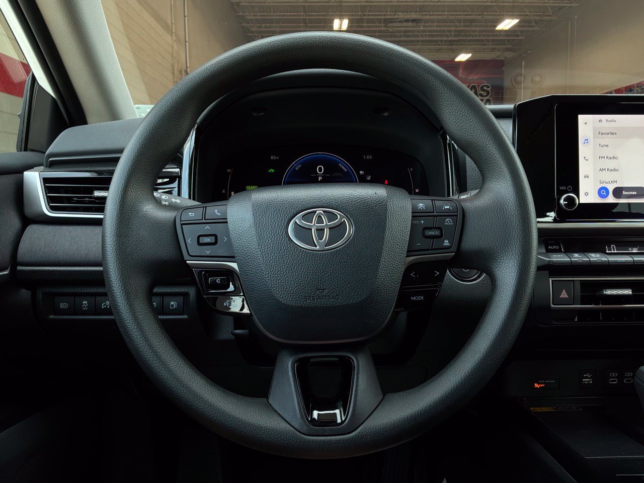 Used 2025 Toyota Camry LE FWD image 30