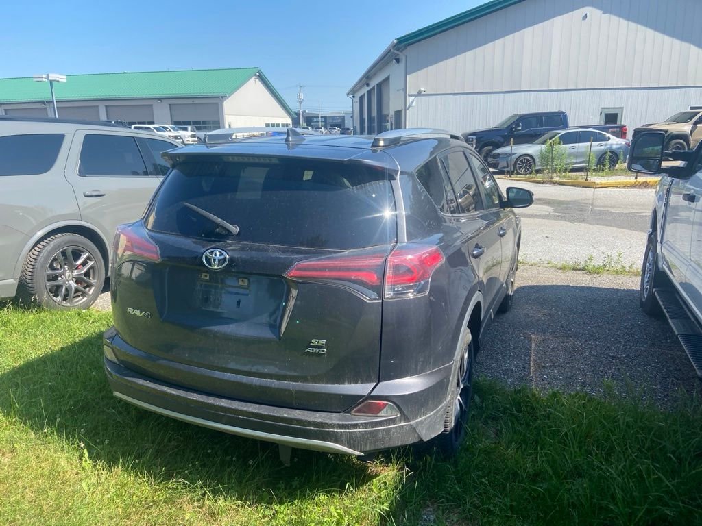 Used 2017 Toyota RAV4 SE w/ Power Extra Value Package AWD/4WD image 5