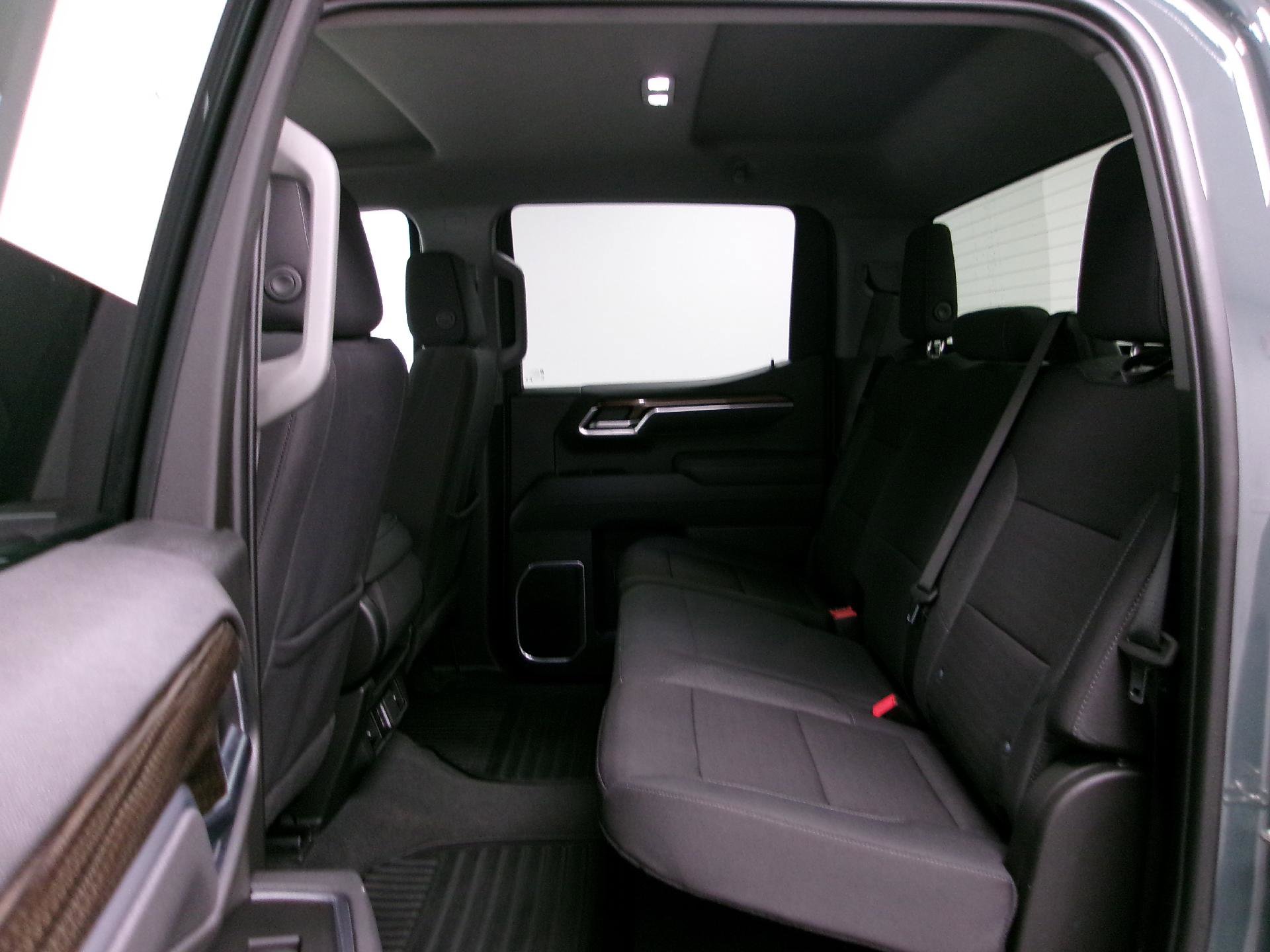 Certified 2025 Chevrolet Silverado 1500 LT image 9