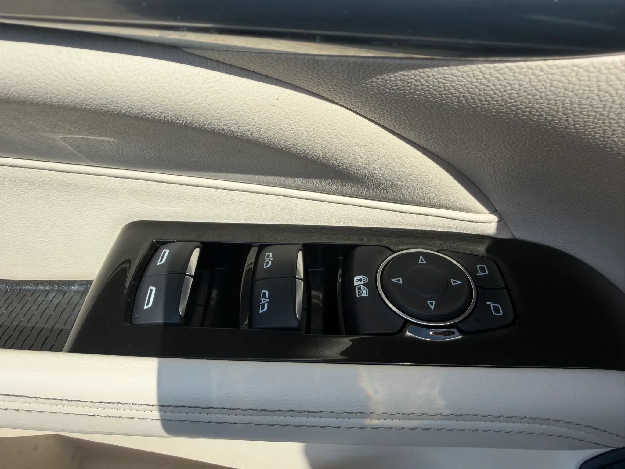 Used 2022 Cadillac CT4 Premium Luxury AWD/4WD image 25