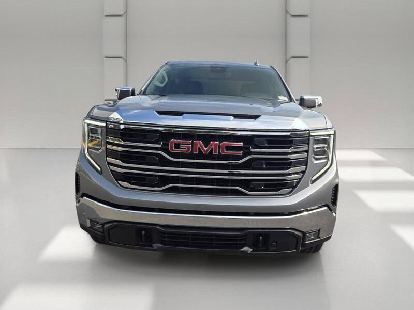New 2026 GMC Sierra 1500 SLT w/ SLT Premium Package AWD/4WD image 2