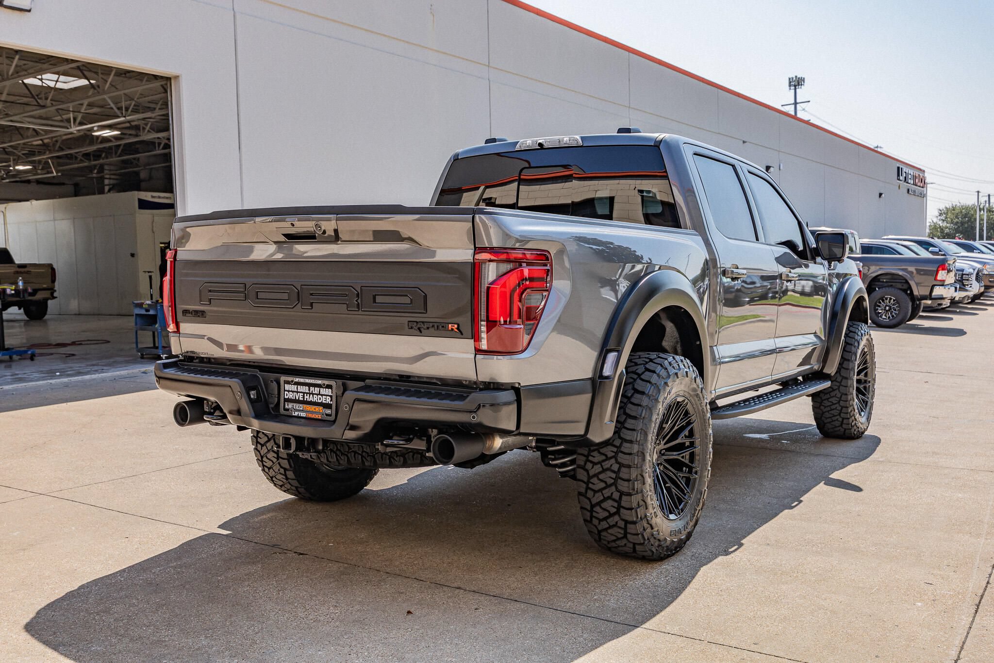 Used 2025 Ford F150 Raptor w/ Equipment Group 803A Raptor R AWD/4WD image 17