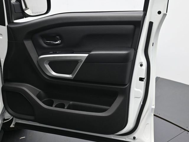 Used 2024 Nissan Titan SV w/ Accessory Utility Package image 30