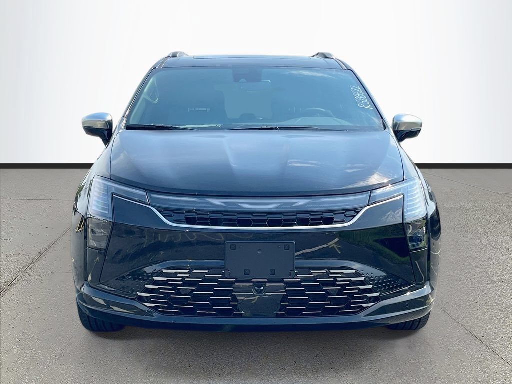 New 2027 Chrysler Pacifica Pinnacle w/ Theater Group FWD image 2