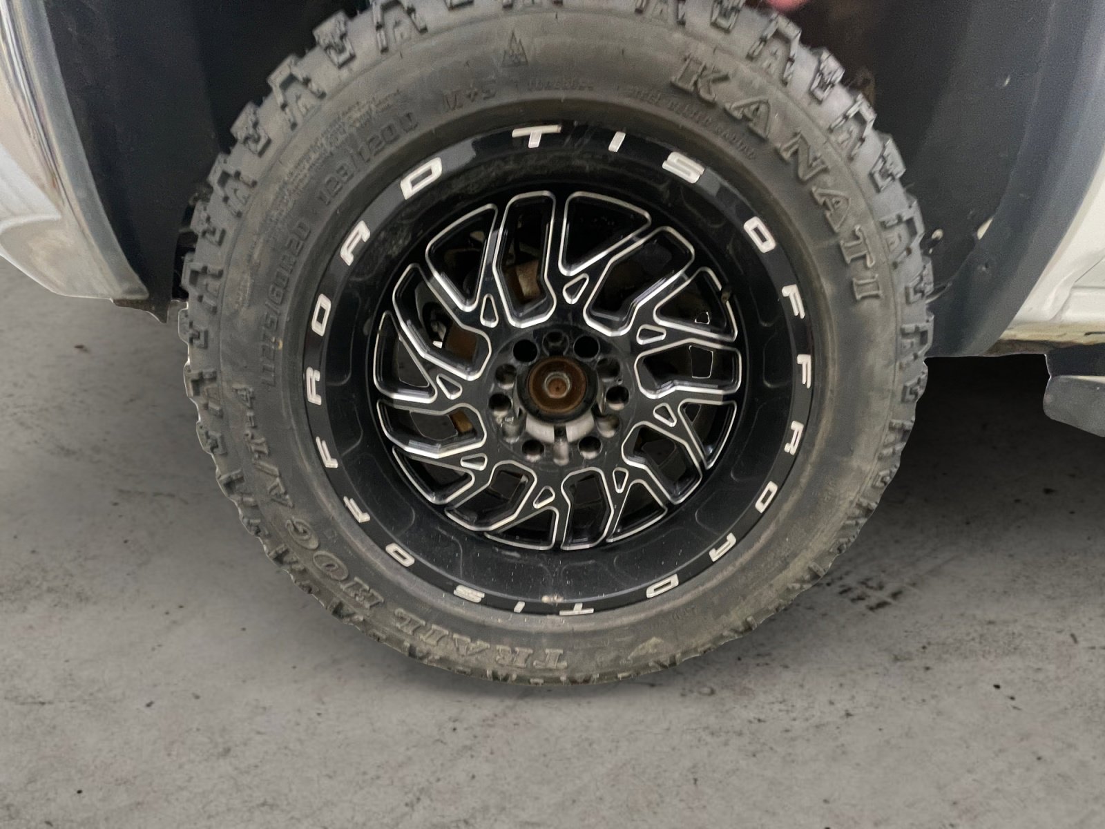 Used 2015 GMC Sierra 1500 SLE image 14