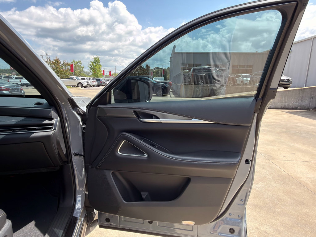 Used 2025 INFINITI QX60 Luxe w/ Black Edition FWD image 15