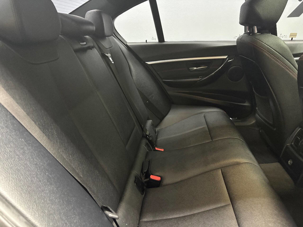 Used 2018 BMW 330i Sedan image 38