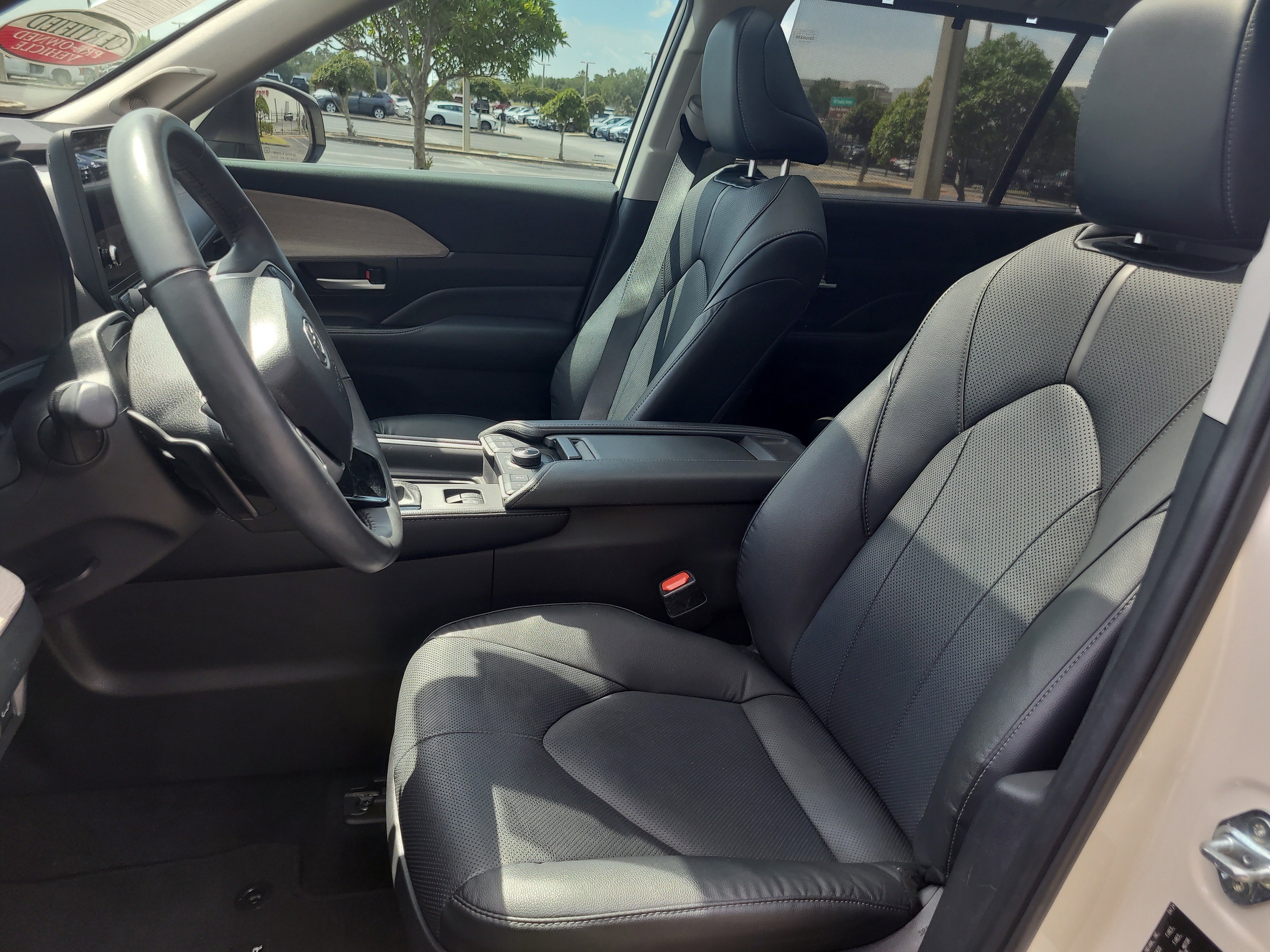 Certified 2024 Toyota Grand Highlander AWD image 22
